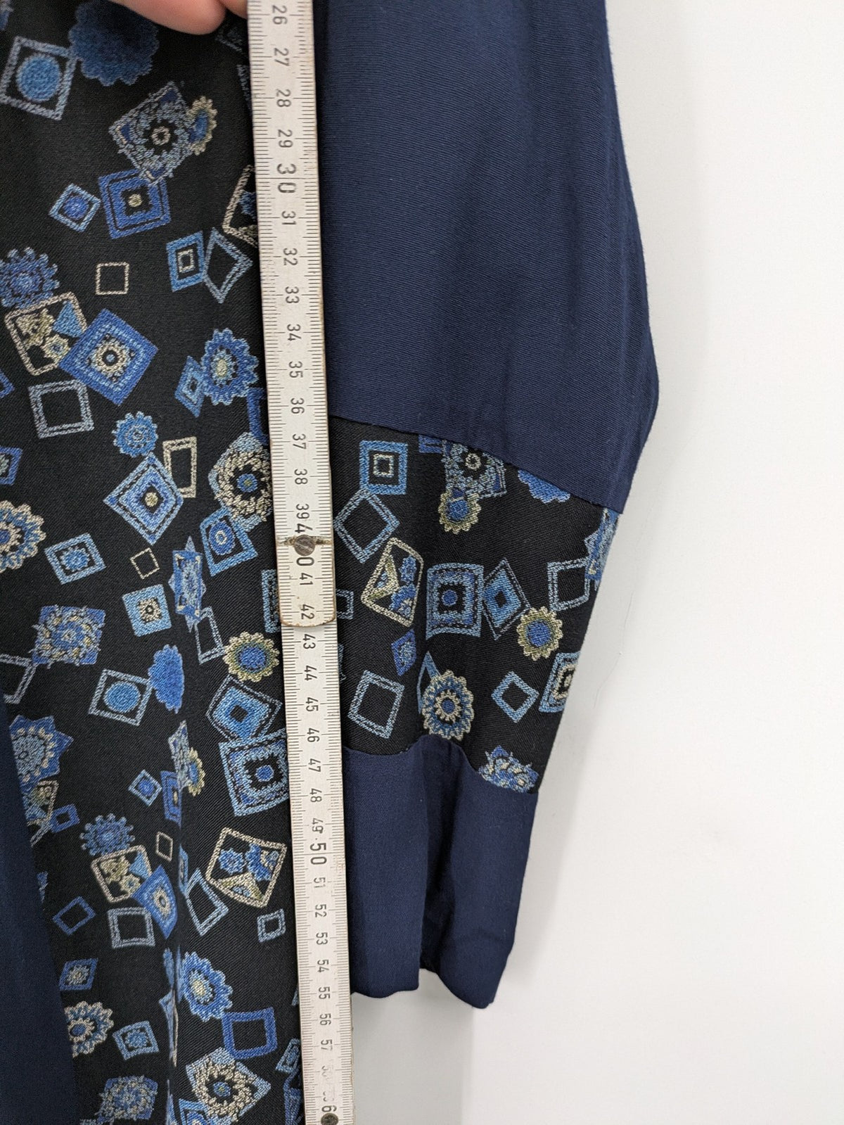 ARA long cardigan blue green geometric pattern with wide collar and button placket