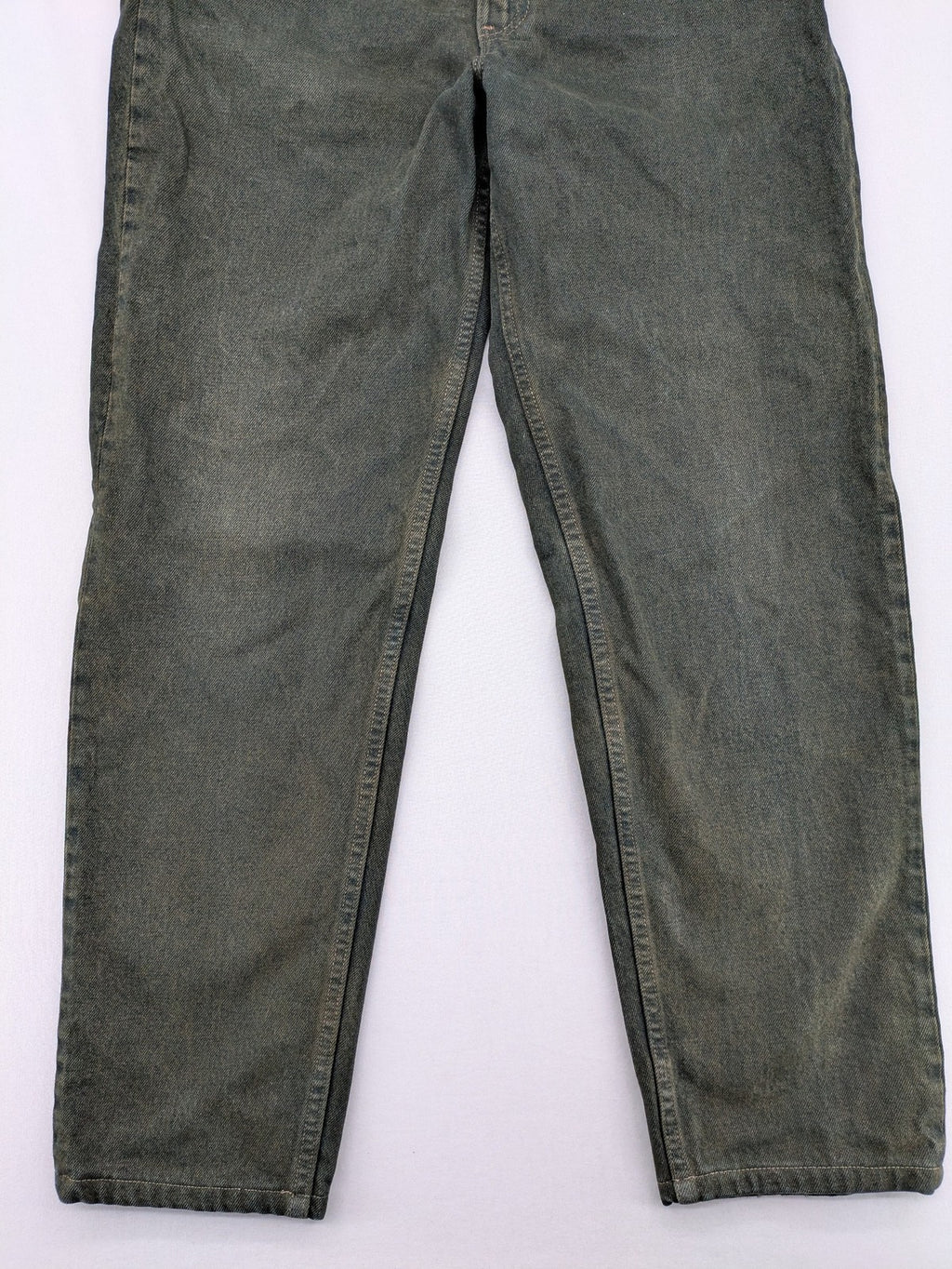 Levi's green 550 relaxed fit tapered jeans, vintage denim, made in USA.