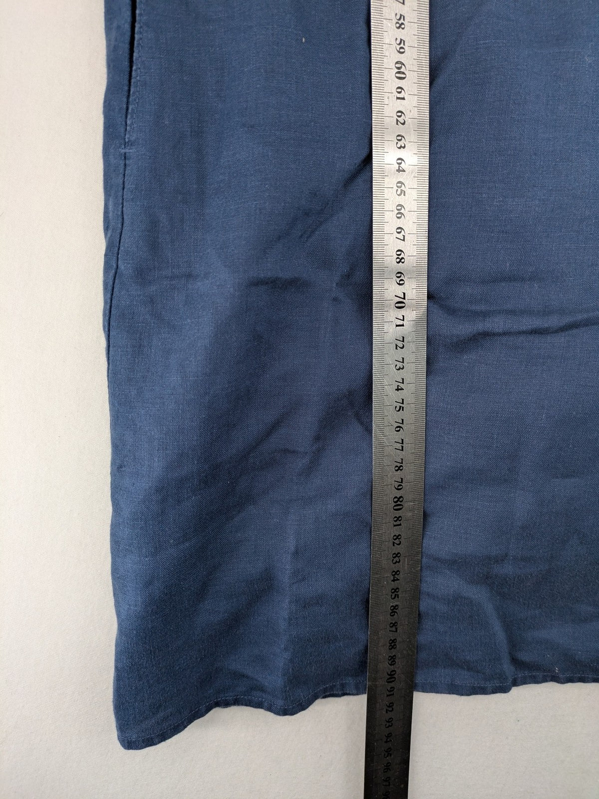 28 Palms blue A-line dress, sleeveless, 100% linen with classic round neckline.
