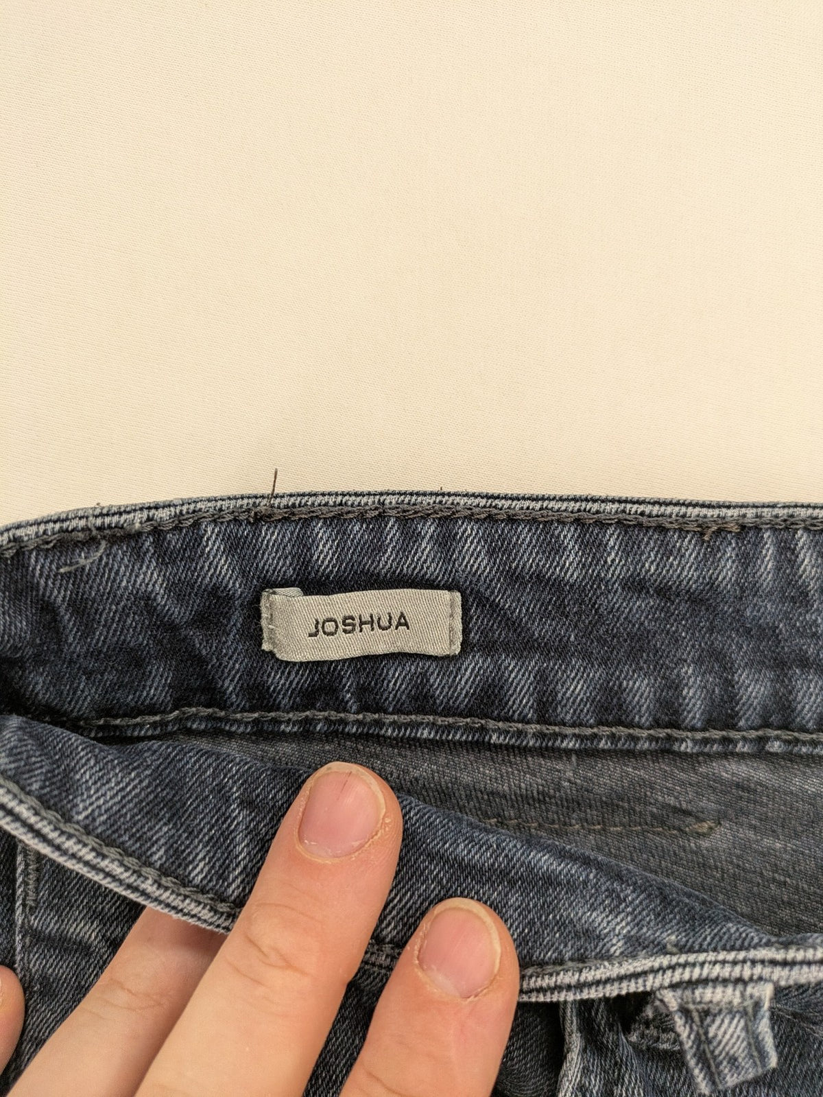 LTB blue straight jeans Joshua model with low rise slim fit and stretch denim.