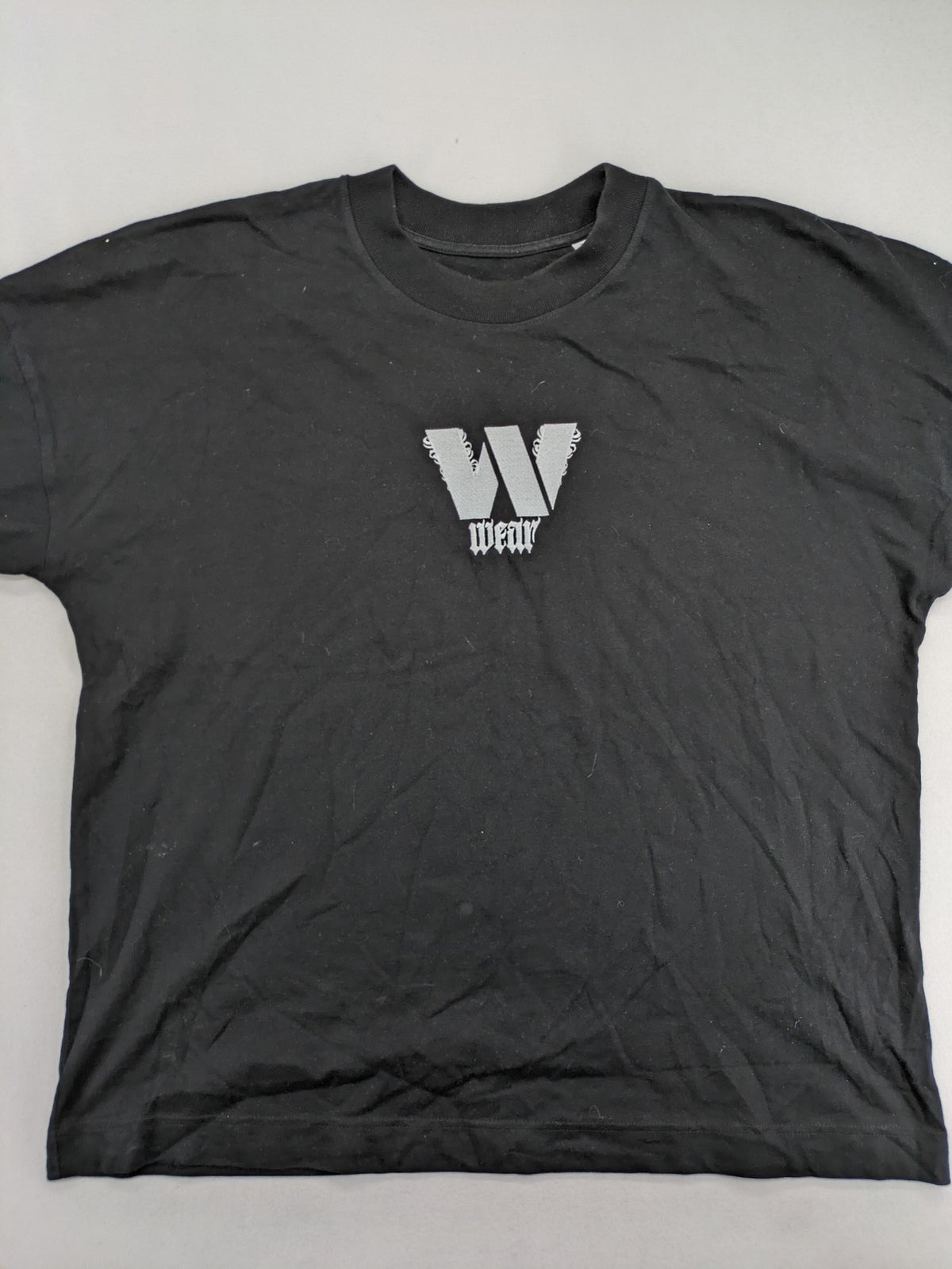 W wear grey t-shirt size XL embroidered logo 100% organic cotton