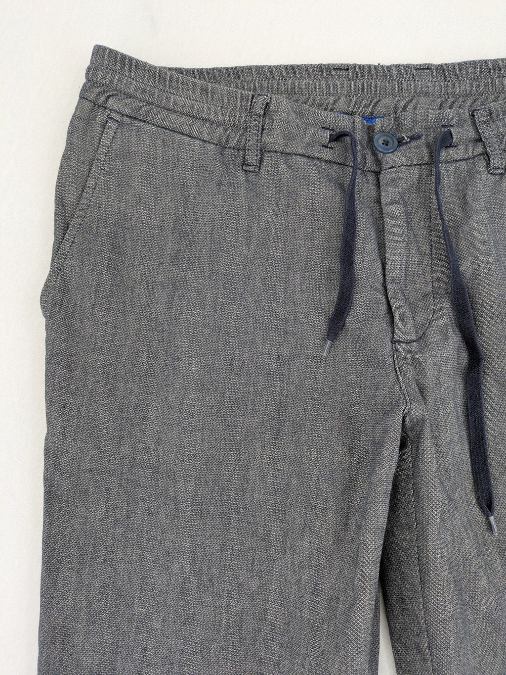 ALBERTO grey tapered fit chinos with elastic drawstring and two-tone wool texture.