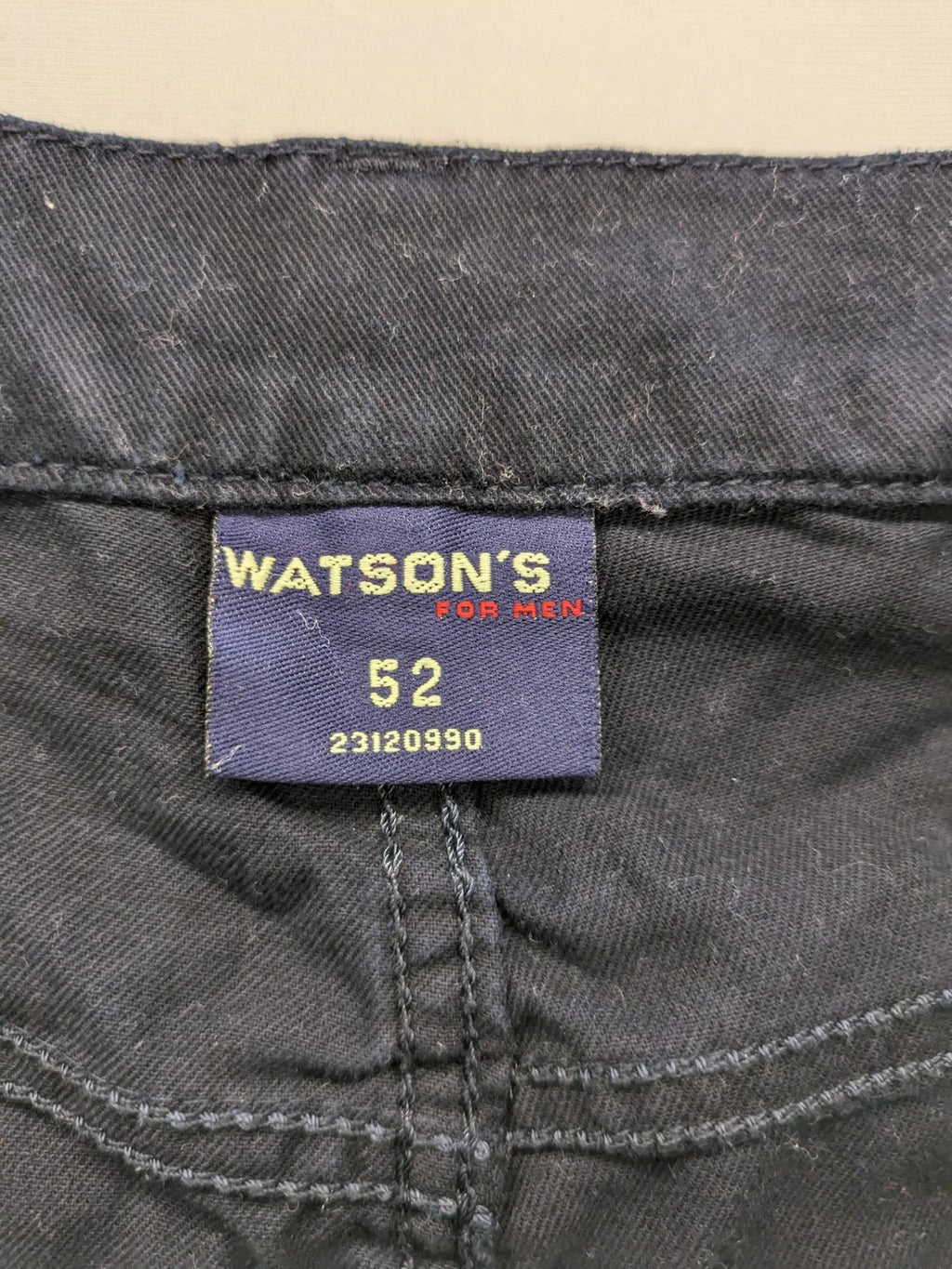 Watsons black straight jeans size 52 five-pocket design with zipper and stretch cotton.