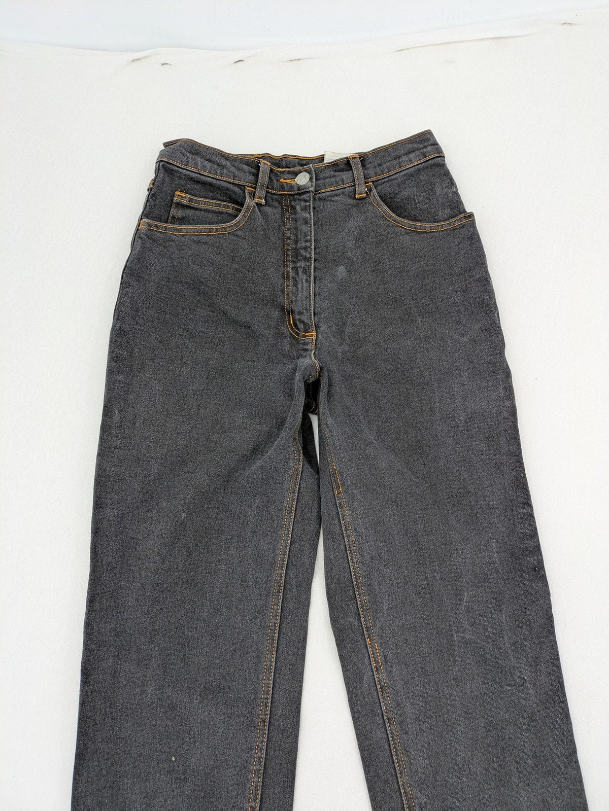 john baner grey high waist mom jeans classic 5-pocket design with contrast stitching