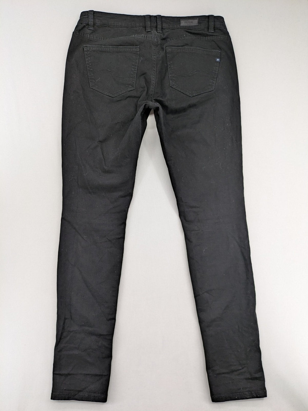 s.Oliver black slim fit jeans with low rise and classic design details.