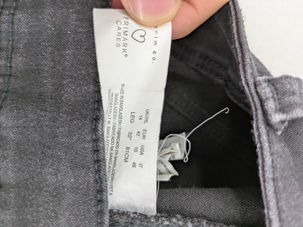 Primark grey skinny jeans 5-pocket style with logo and stretch cotton blend material.