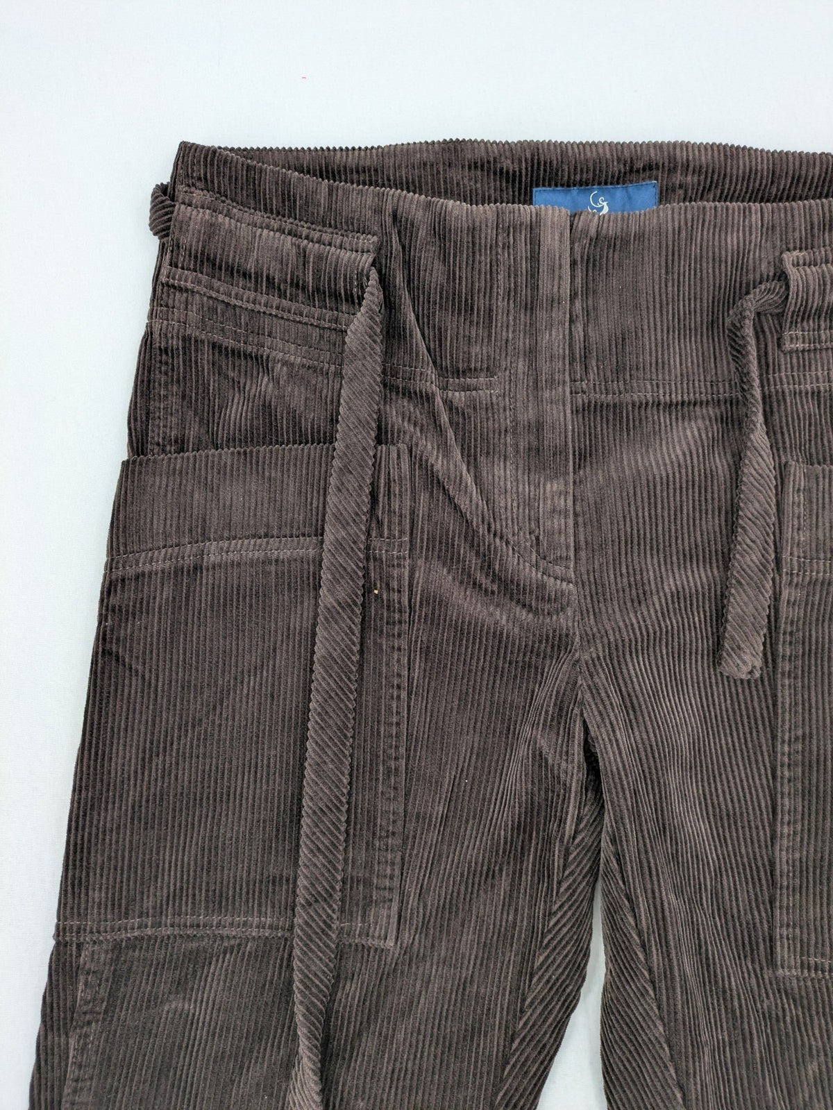 Alma & Lovis brown cord pants high waist with integrated tie belt, 100% organic cotton.