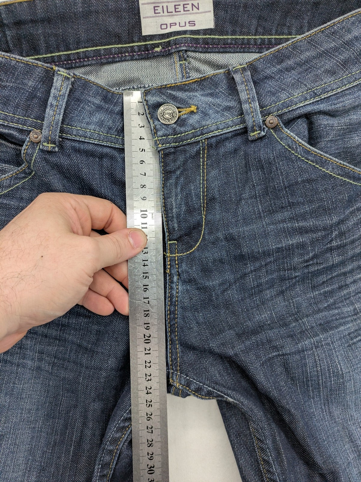 OPUS blue straight jeans Eileen with classic five-pocket design and subtle fading.