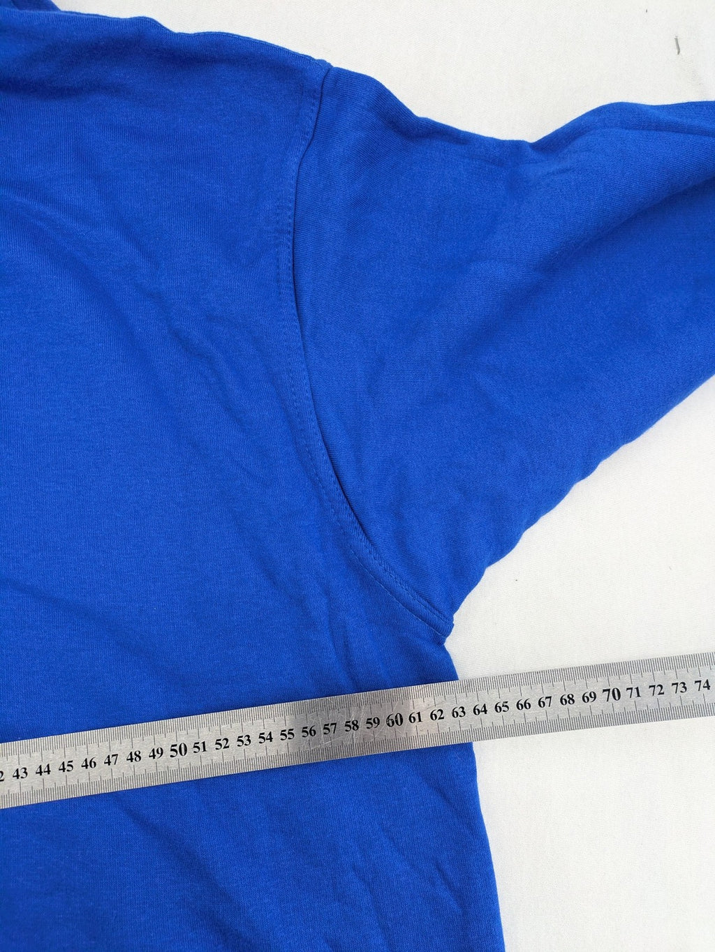 AFD blue pullover hoodie "Allgemeine Freie Denker" graphic, soft cotton-polyester blend.
