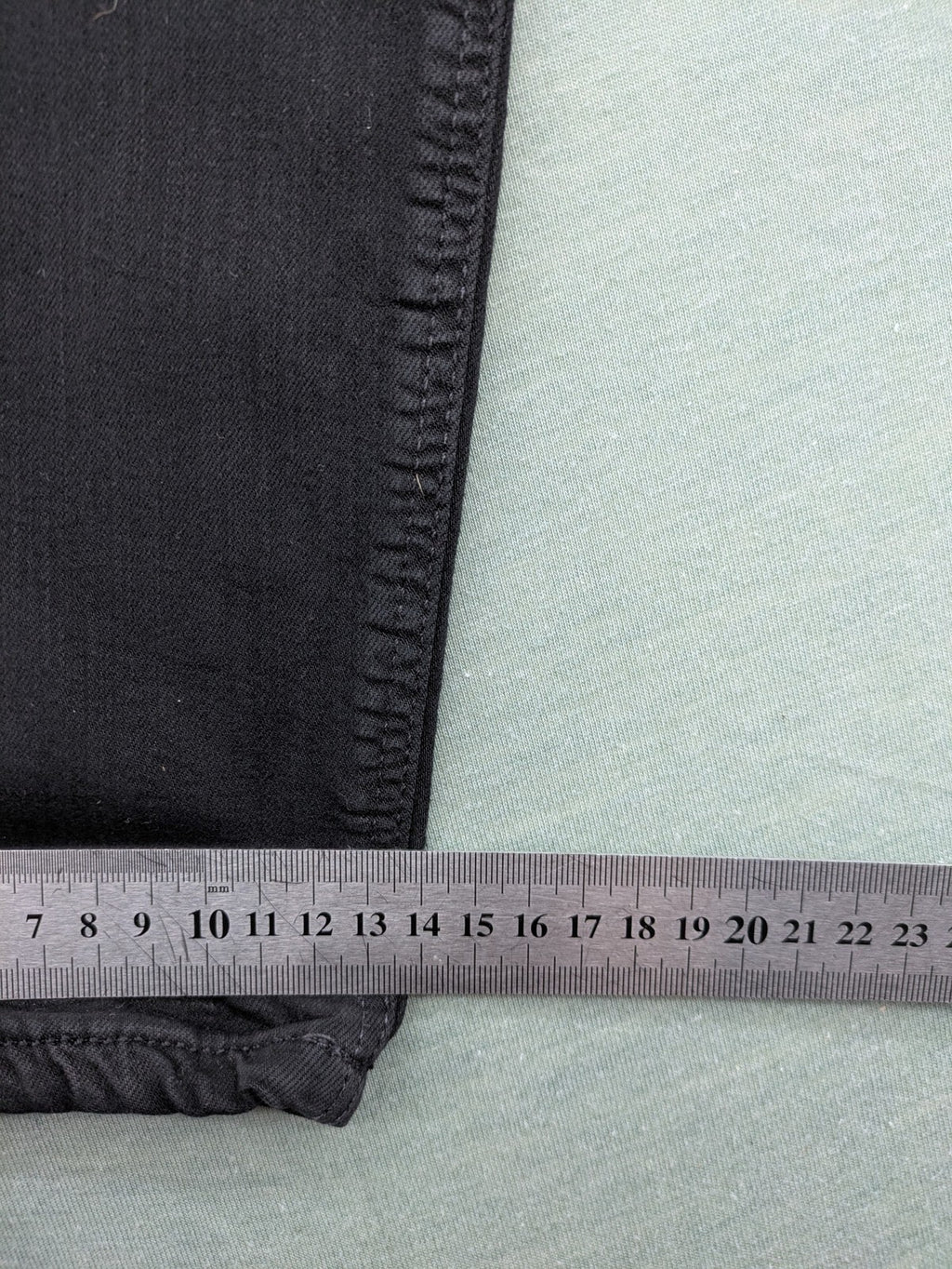 ONLY skinny fit jeans blue washed denim classic 5-pocket design with zipper and button closure.