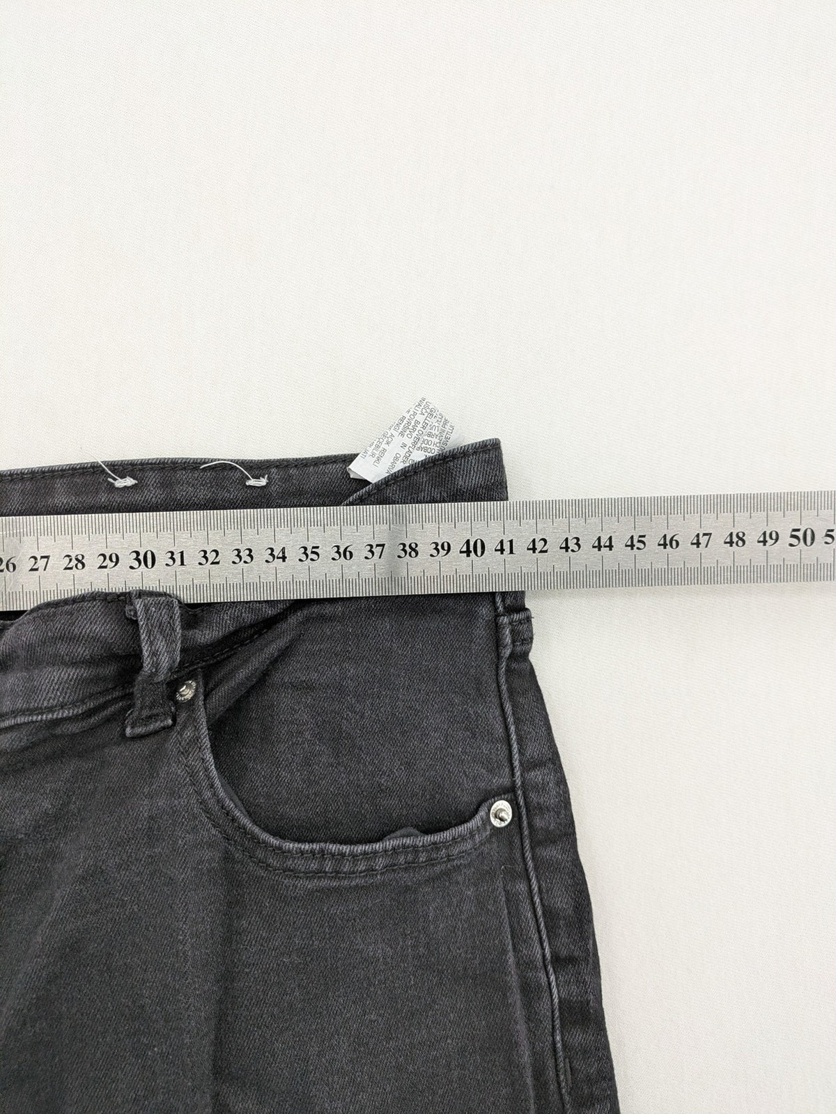 Pull&Bear grey skinny jeans high rise with classic five-pocket design and stretch denim.