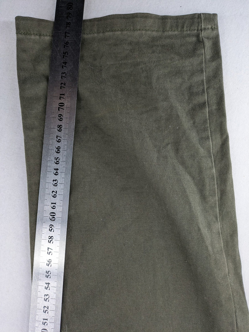 Canda khaki straight jeans 5-pocket design with stretch cotton material.