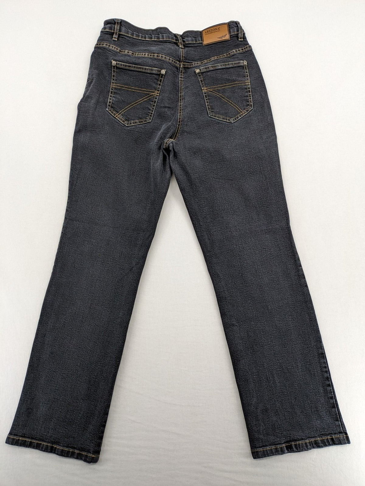 Arizona straight jeans blue with classic 5-pocket design and comfortable stretch fabric.