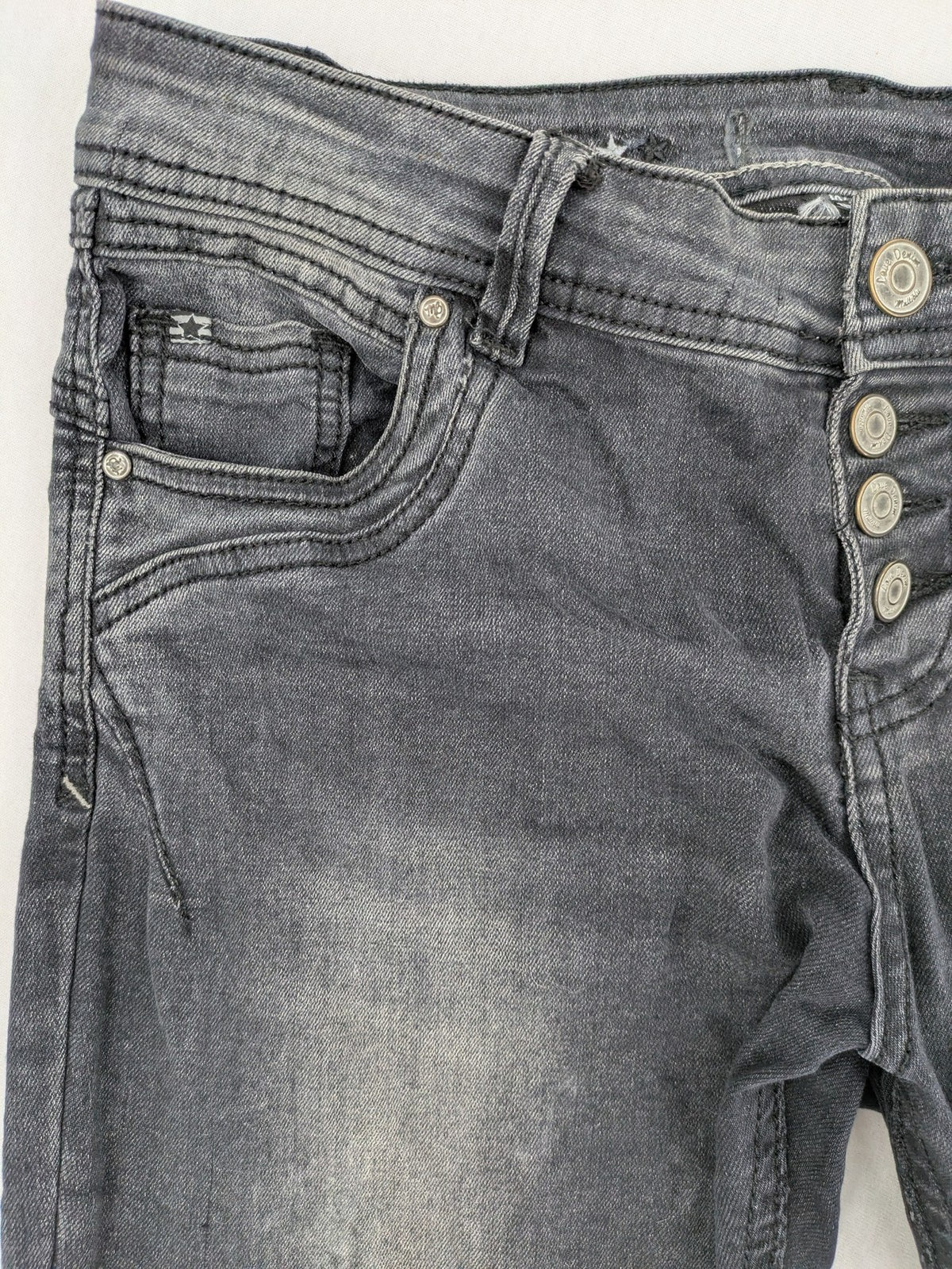 multiblu grey skinny jeans faded wash five-pocket design with button closure