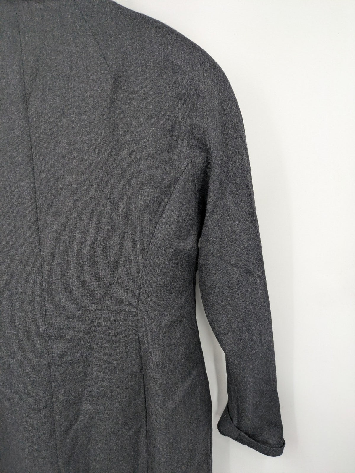 Schurwolle grey vintage coat dress with standing collar and two-way zipper.