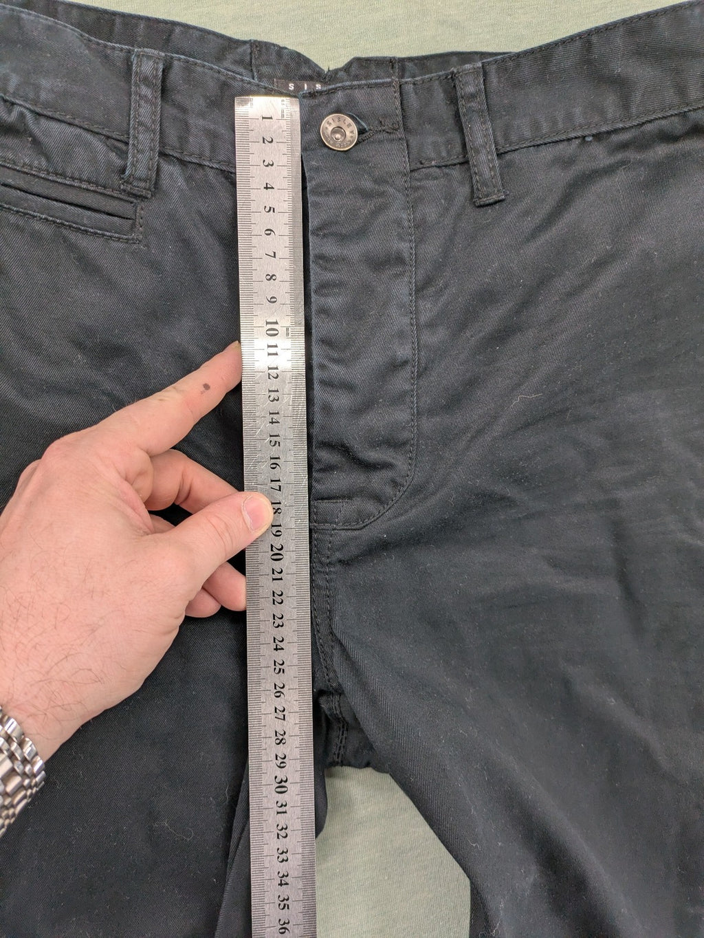 Sisley grey chino pants straight fit button fly classic style cotton material