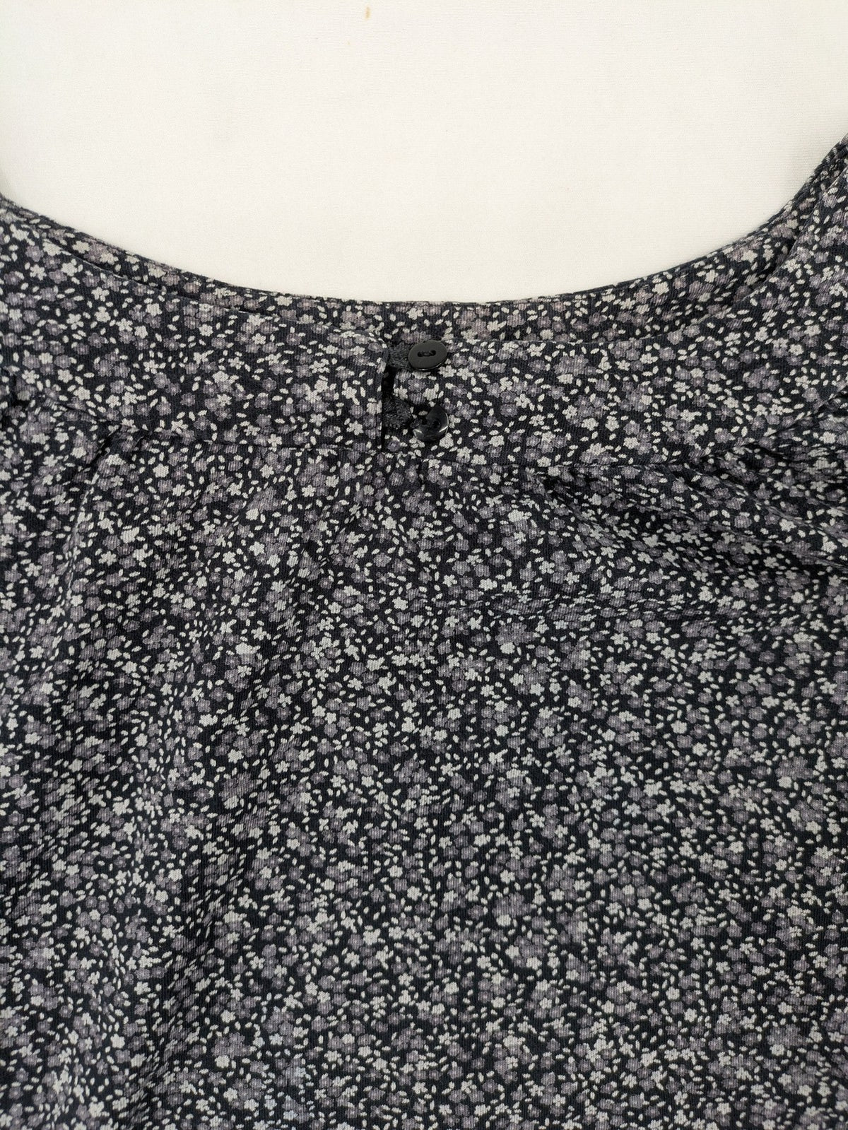 H&M navy floral tunic with 3/4 sleeves and adjustable waist drawstring.