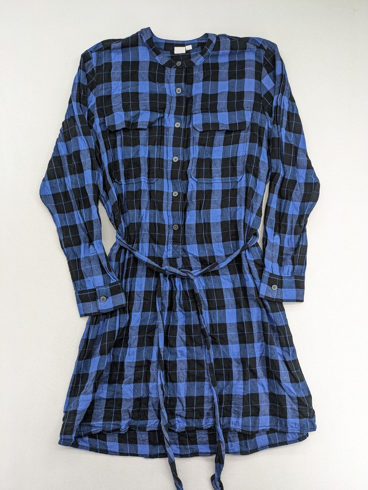 Gap blue and black checkered shirt dress with button placket and removable belt.