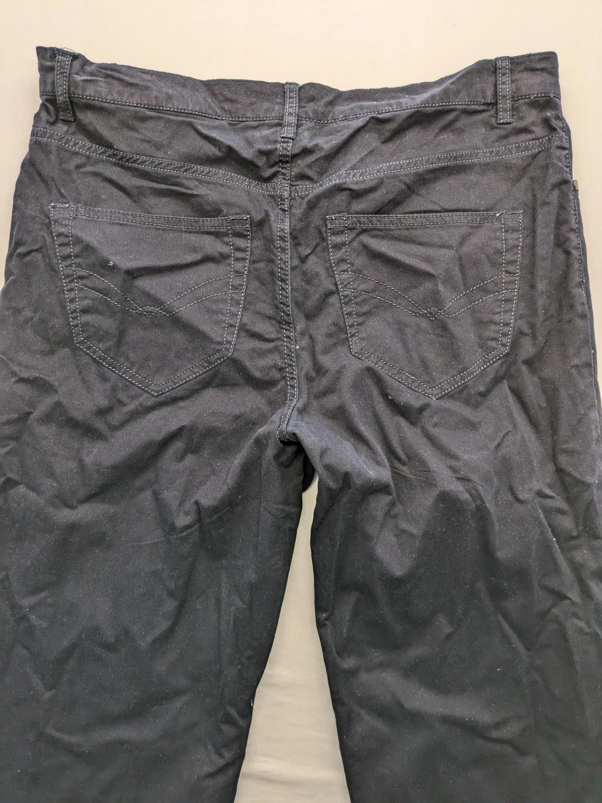 Watsons black straight jeans size 52 five-pocket design with zipper and stretch cotton.