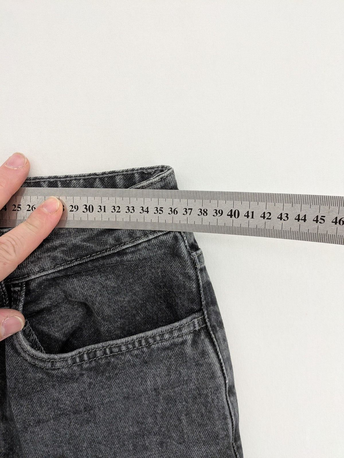 Zarina grey straight jeans high waist with classic 5-pocket design and washed denim texture.