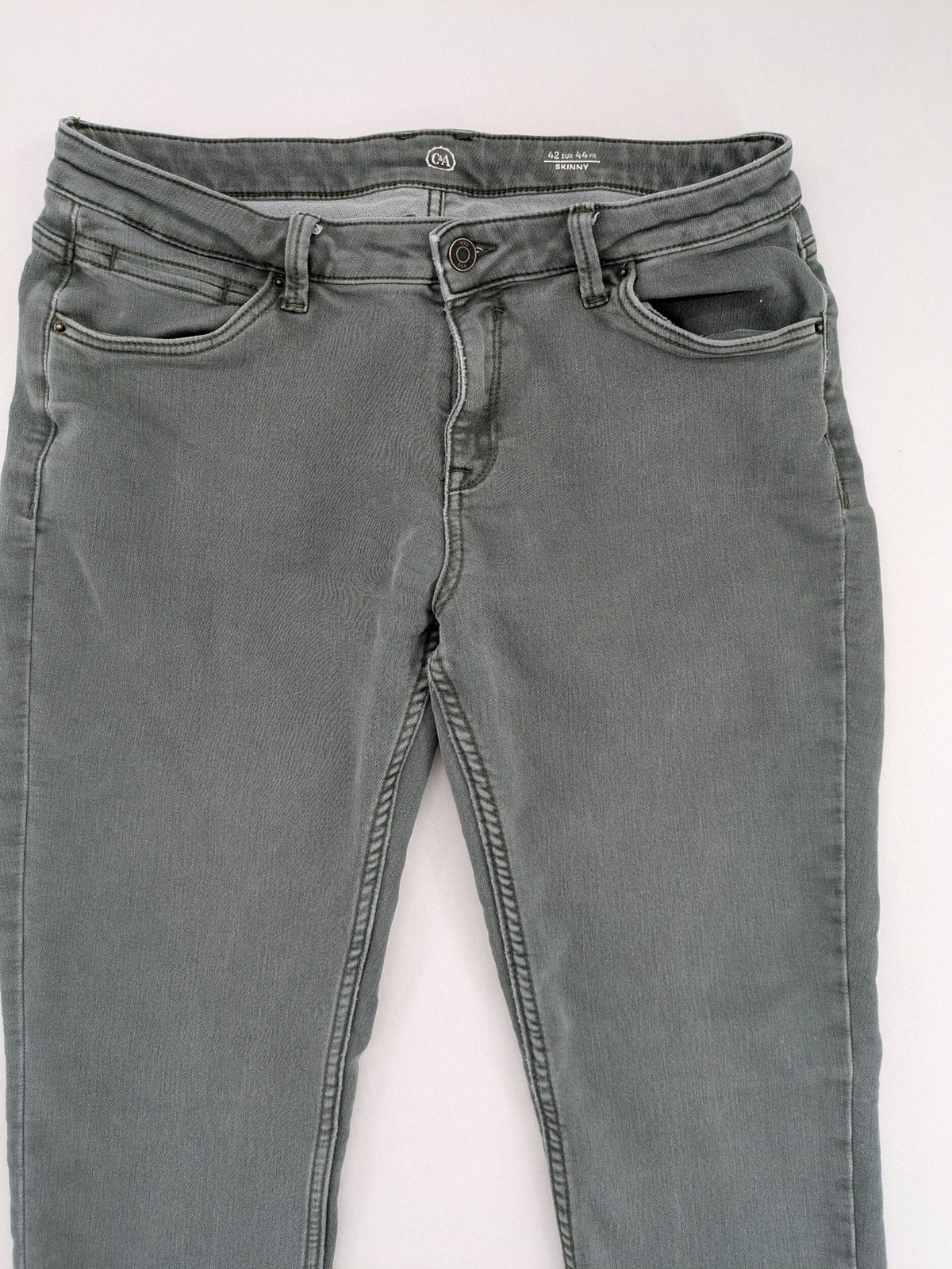 C&A grey skinny jeans with classic 5-pocket design and stretch cotton blend.