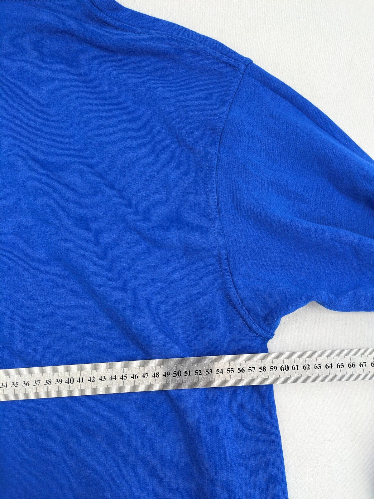 AFD blue pullover hoodie with "AfD Allgemeine Freie Denker" graphic and kangaroo pocket.