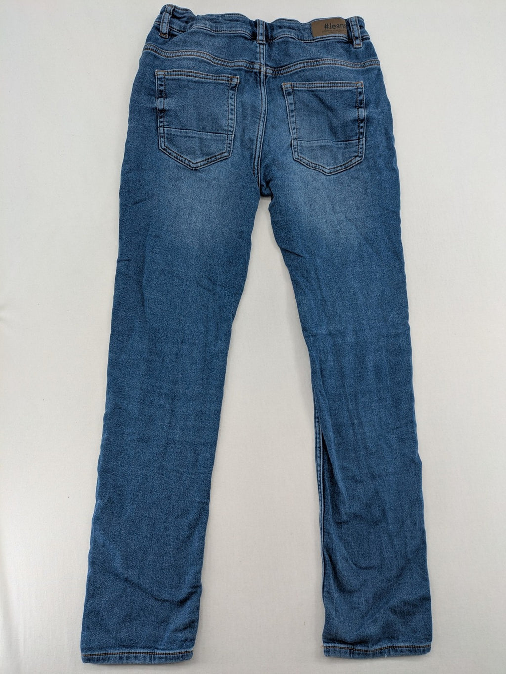C&A blue straight jeans medium wash 5-pocket style with zipper and button closure