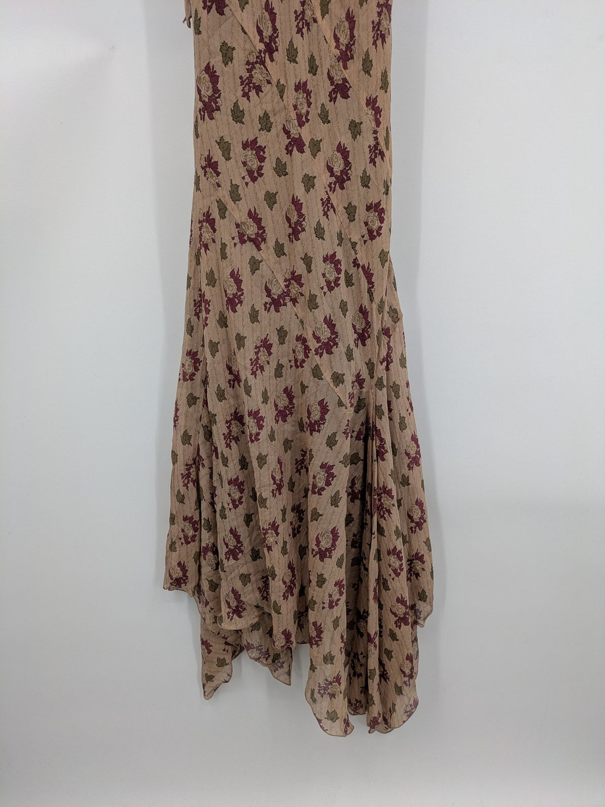 Zara Woman beige bridal party dress with floral pattern and asymmetrical ruffle details.