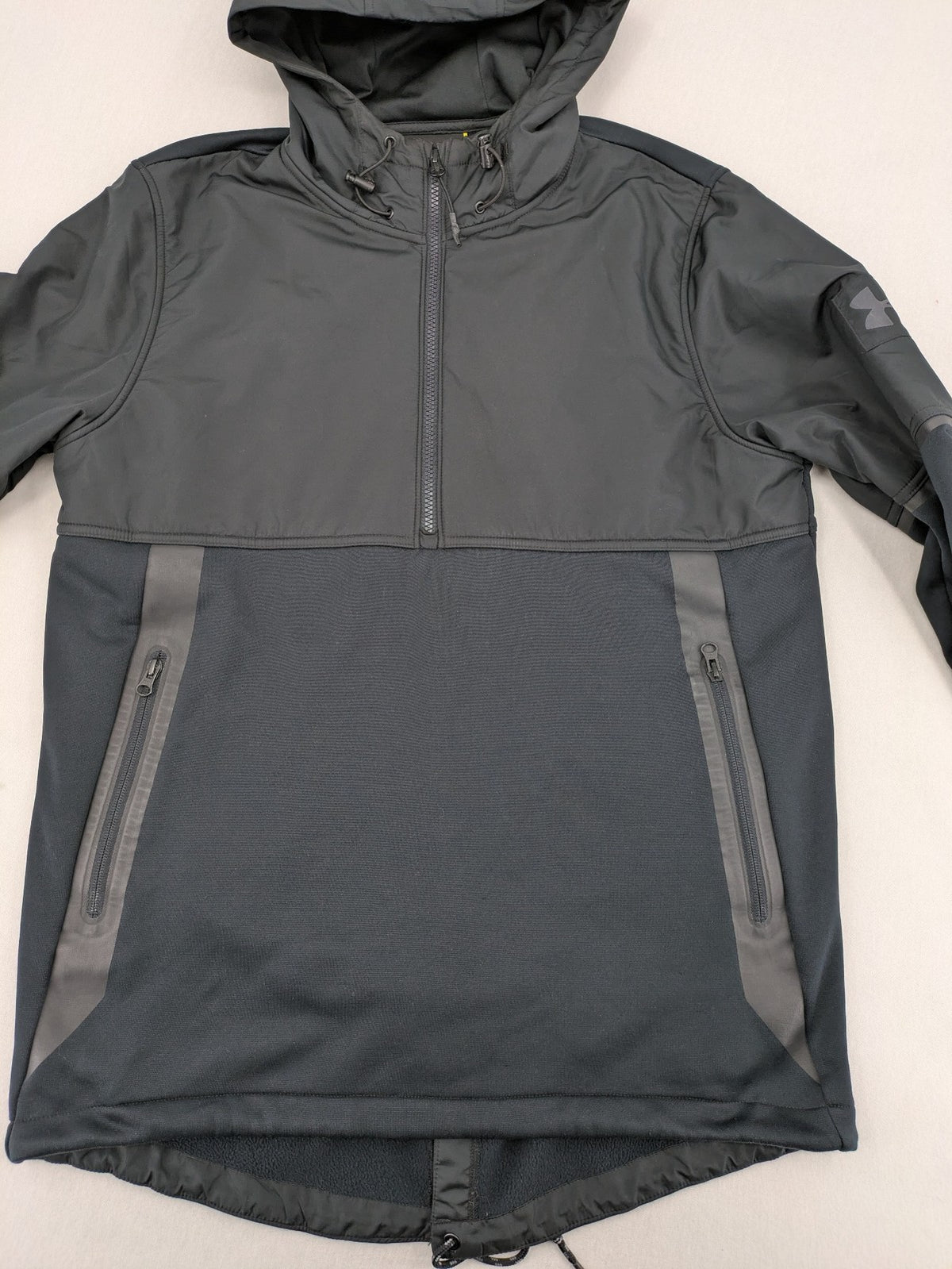 Under Armour grey ColdGear hoodie anorak with quarter zip and adjustable hood.