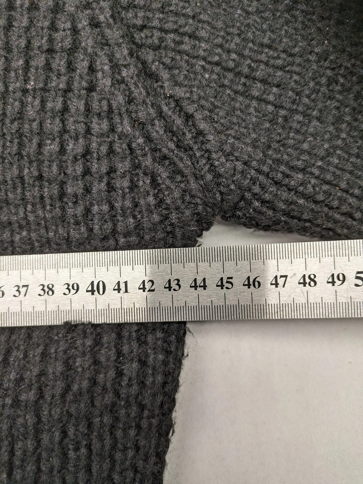 SCD Green grey turtle neck jumper with cable knit pattern and dual closure.