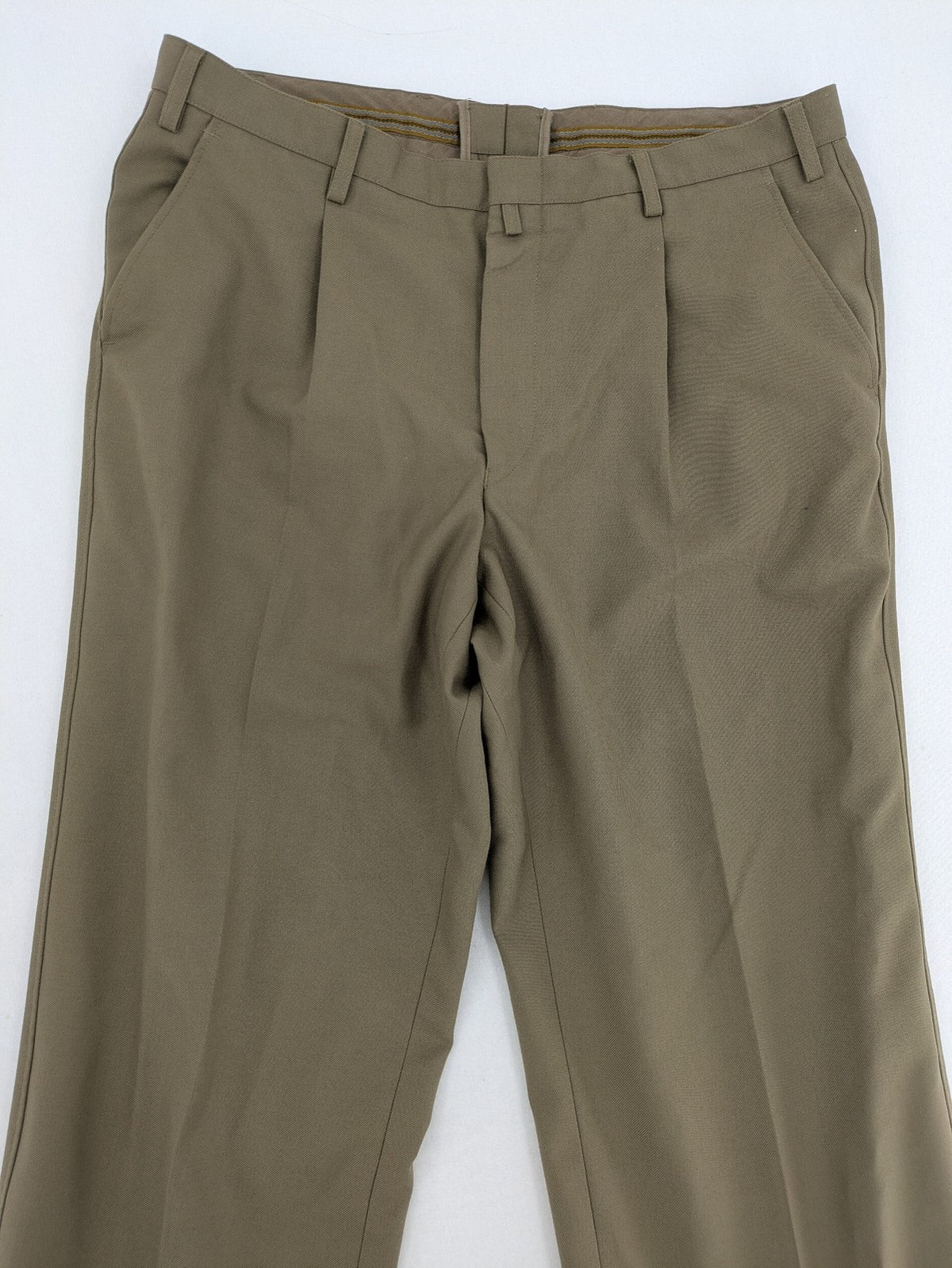Bundeswehr khaki military uniform trousers with front pleats, zipper, and belt loops.