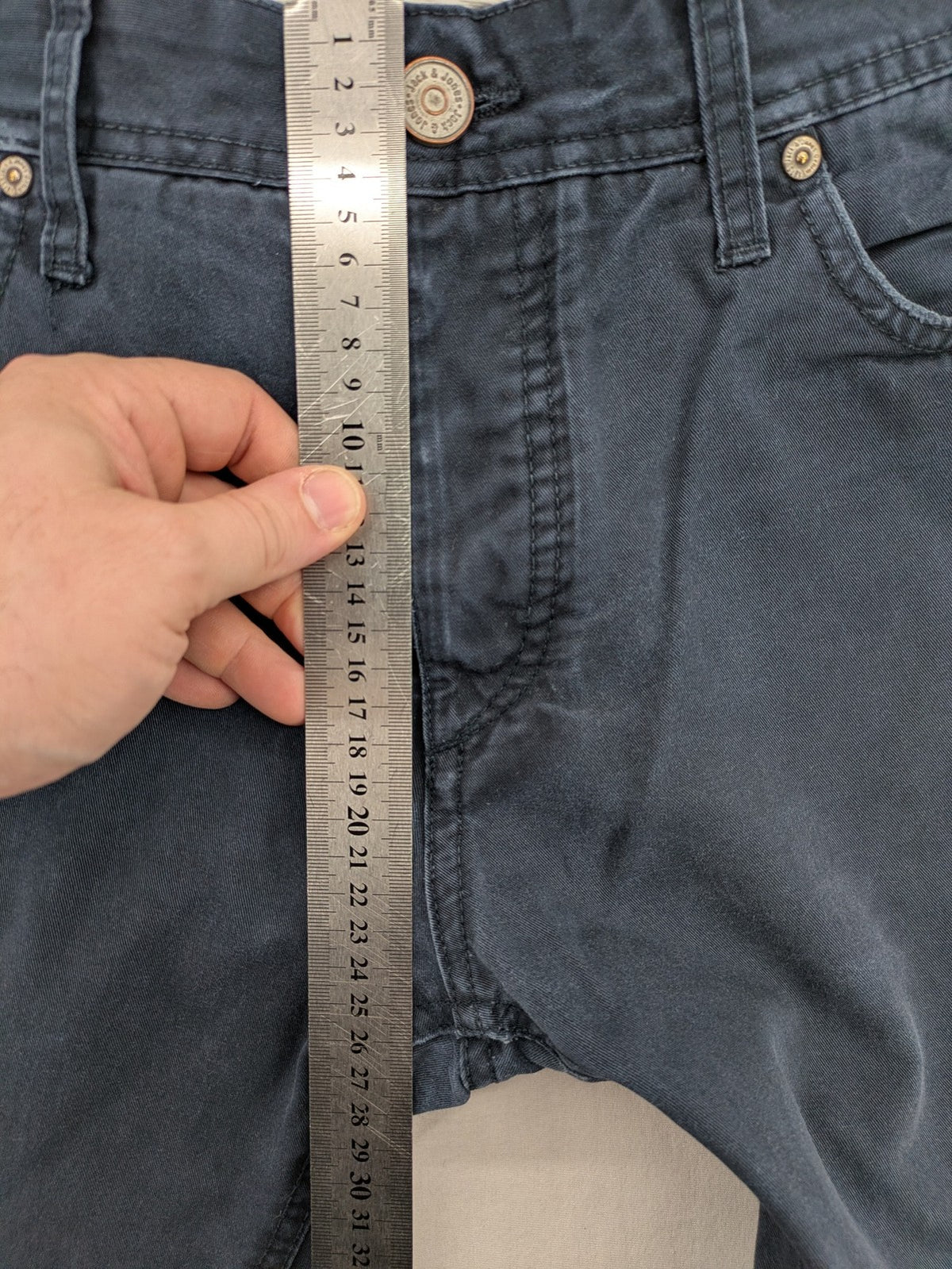 Jack & Jones Originals blue straight jeans, classic 5-pocket design, high-quality denim.