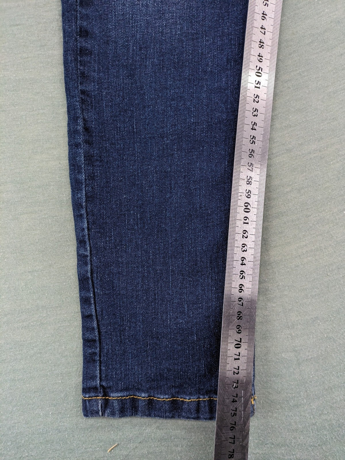 FSBN blue skinny jeans dark wash classic 5-pocket design with button closure