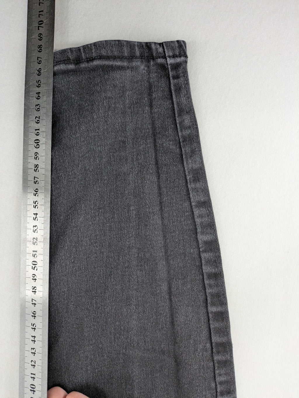 Zara high waist mom jeans faded black classic 5-pocket design stretch denim