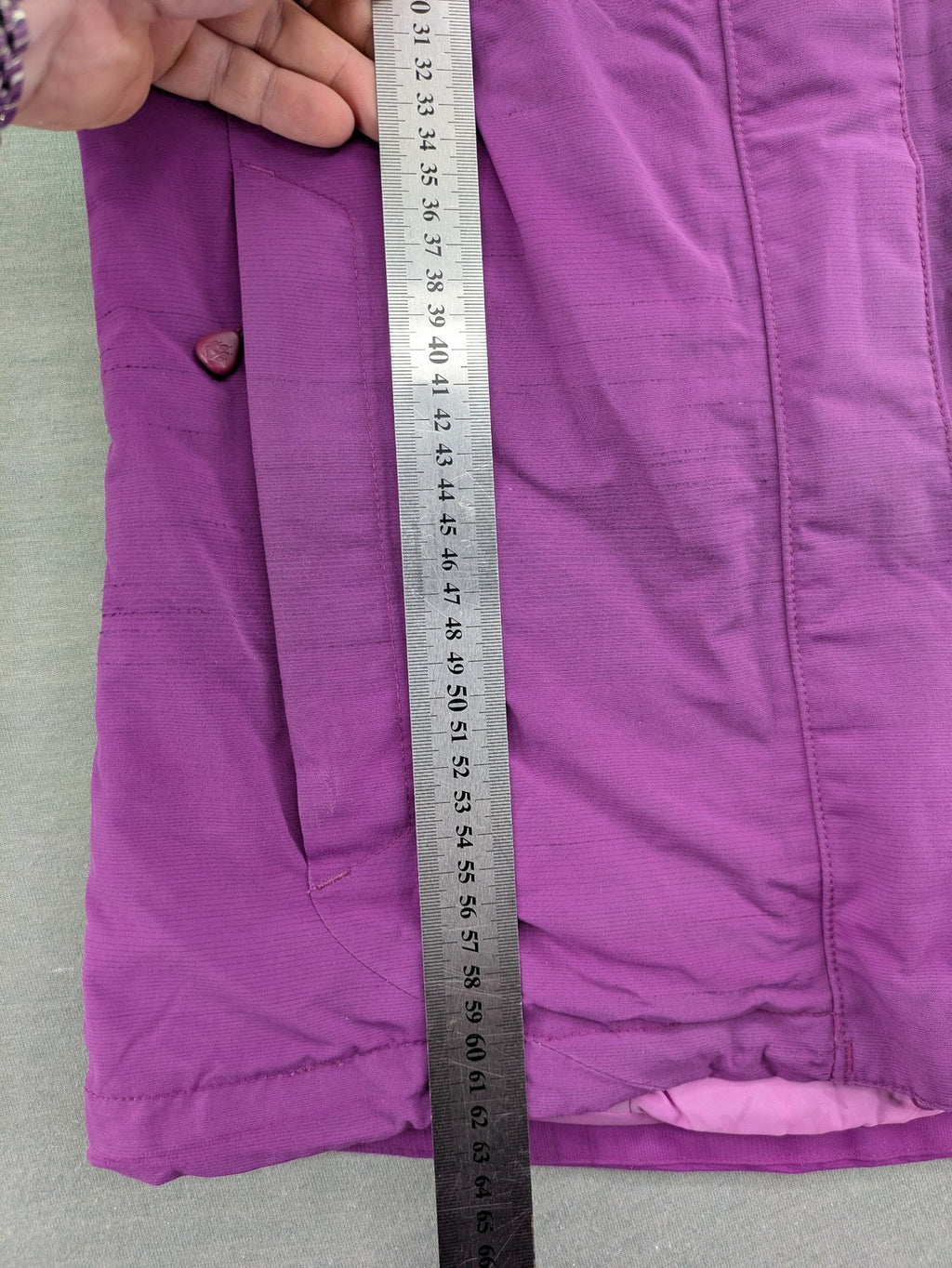 Jack Wolfskin pink purple outdoor jacket with hood, Texapore technology, Microguard insulation.