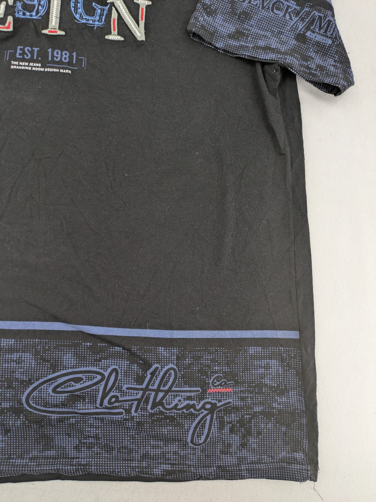 Pedro multi graphic t-shirt size 5XL with embroidered design and contrasting sleeve patterns.