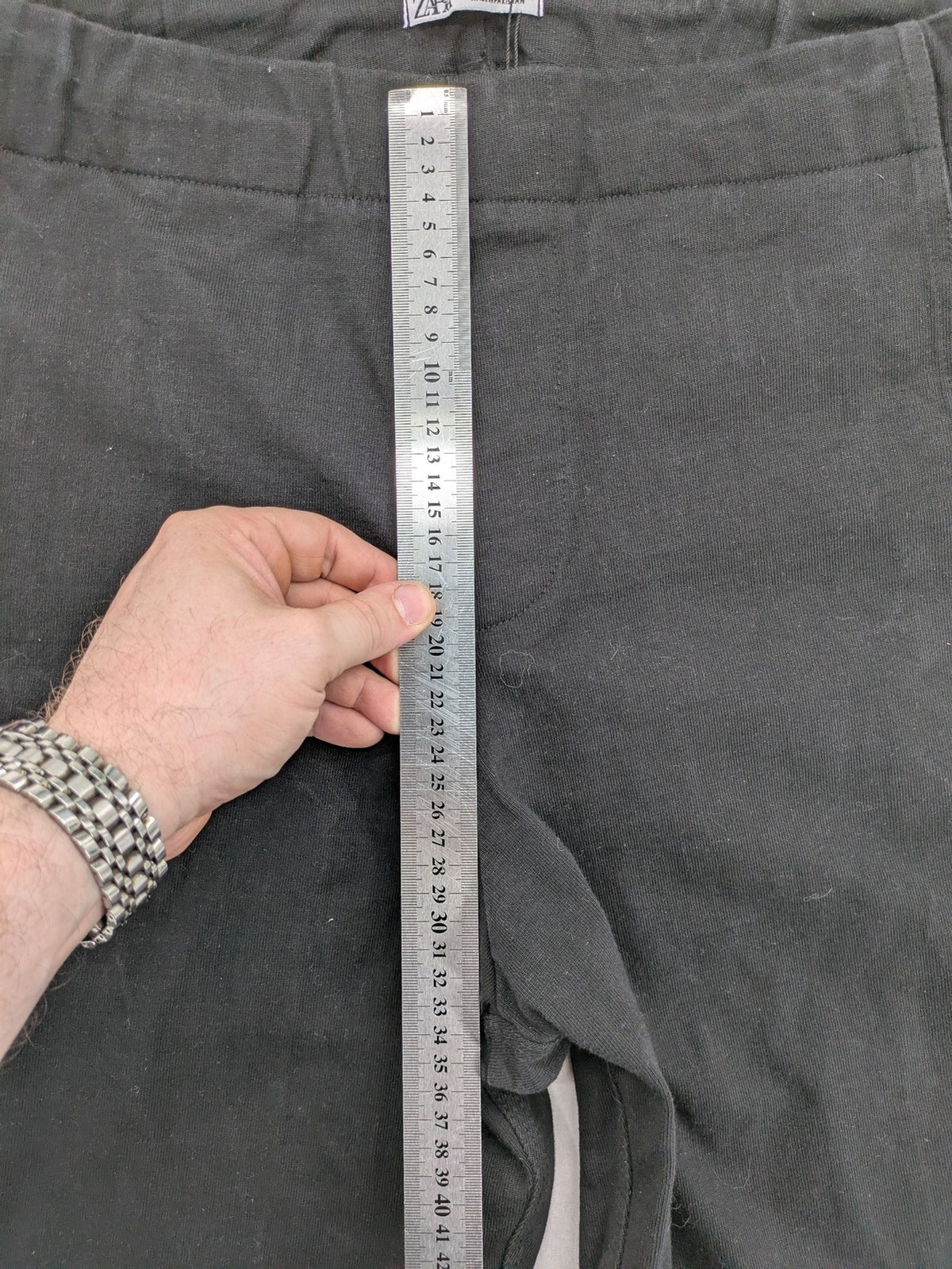 Zara grey pants cotton fabric with classic design and comfortable fit.