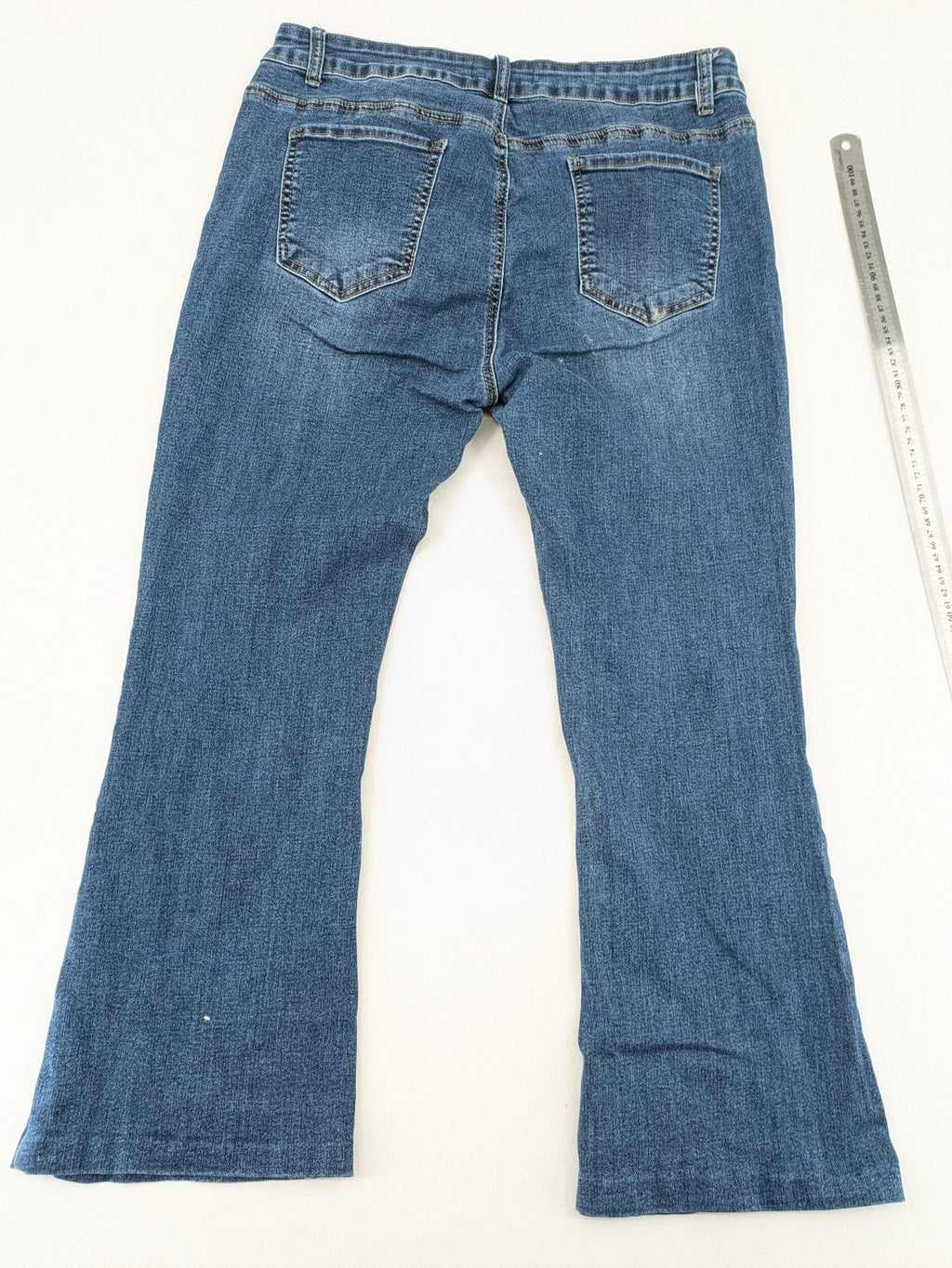 Obiettivo blue bootcut jeans 5-pocket design, comfortable stretch denim, classic medium wash.