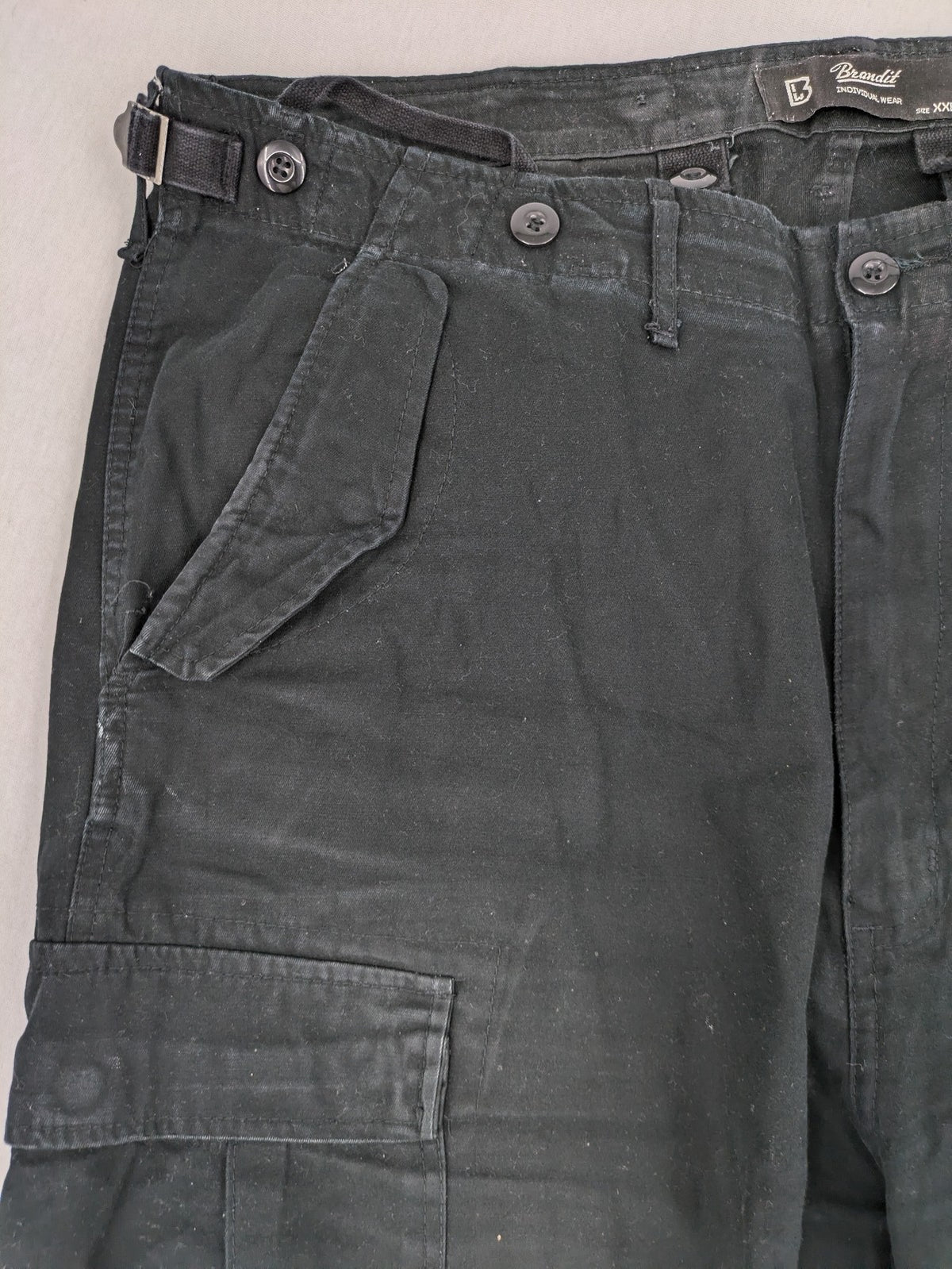 Brandit hunting & tactical pants grey vintage army style with cargo pockets and button fly.