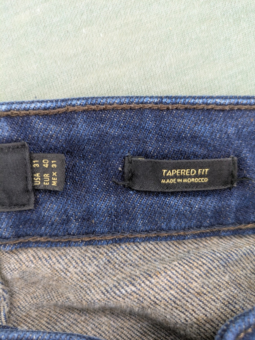 Massimo Dutti pink tapered fit jeans, stretch denim, classic design, versatile style.