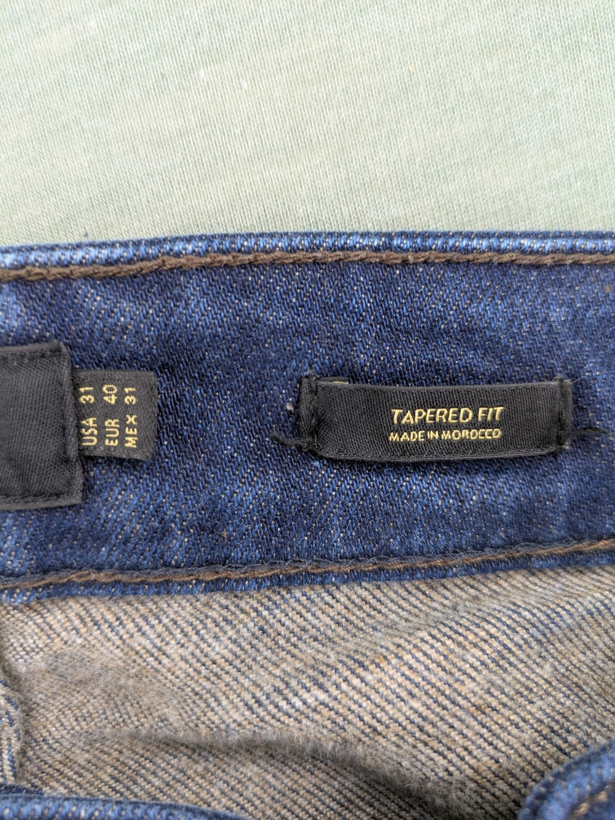 Massimo Dutti pink tapered fit jeans, stretch denim, classic design, versatile style.