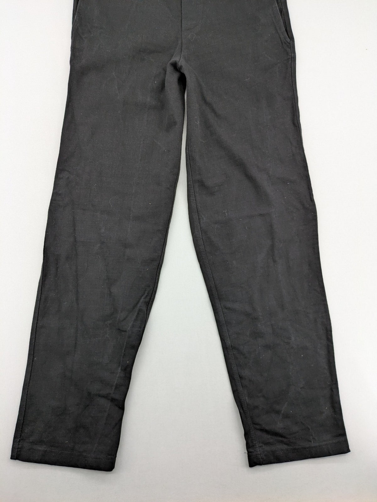 Zara grey pants cotton fabric with classic design and comfortable fit.