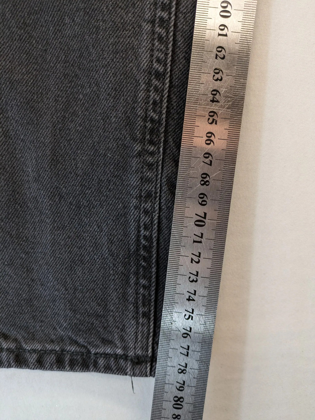 Jack & Jones grey loose fit jeans with classic button fly and 5-pocket design.