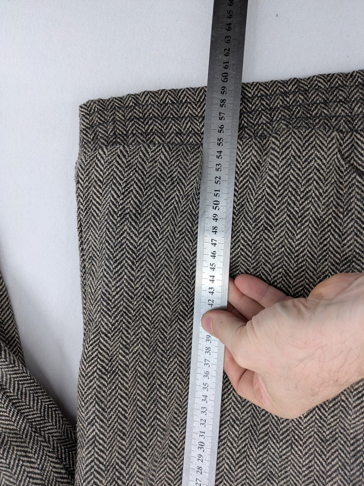 Bench beige-brown duffle coat with herringbone pattern and toggle closures.