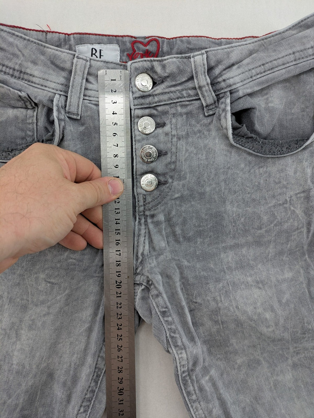 Street One grey straight jeans with button fly, used look, slim fit, cotton blend.
