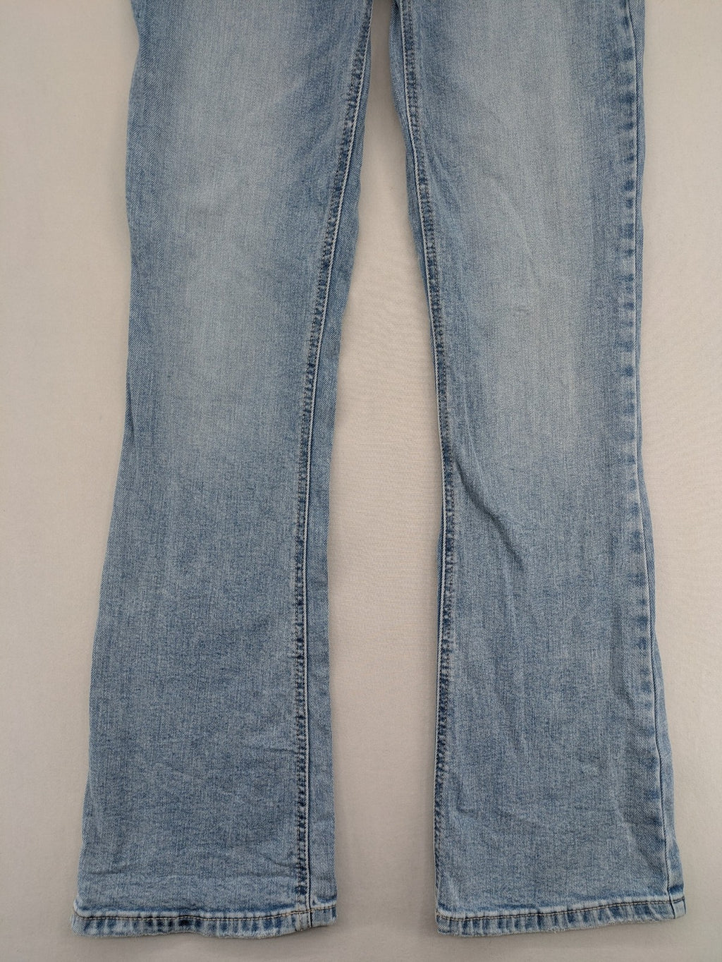 Pimkie blue flared jeans classic 5-pocket design comfortable stretch denim