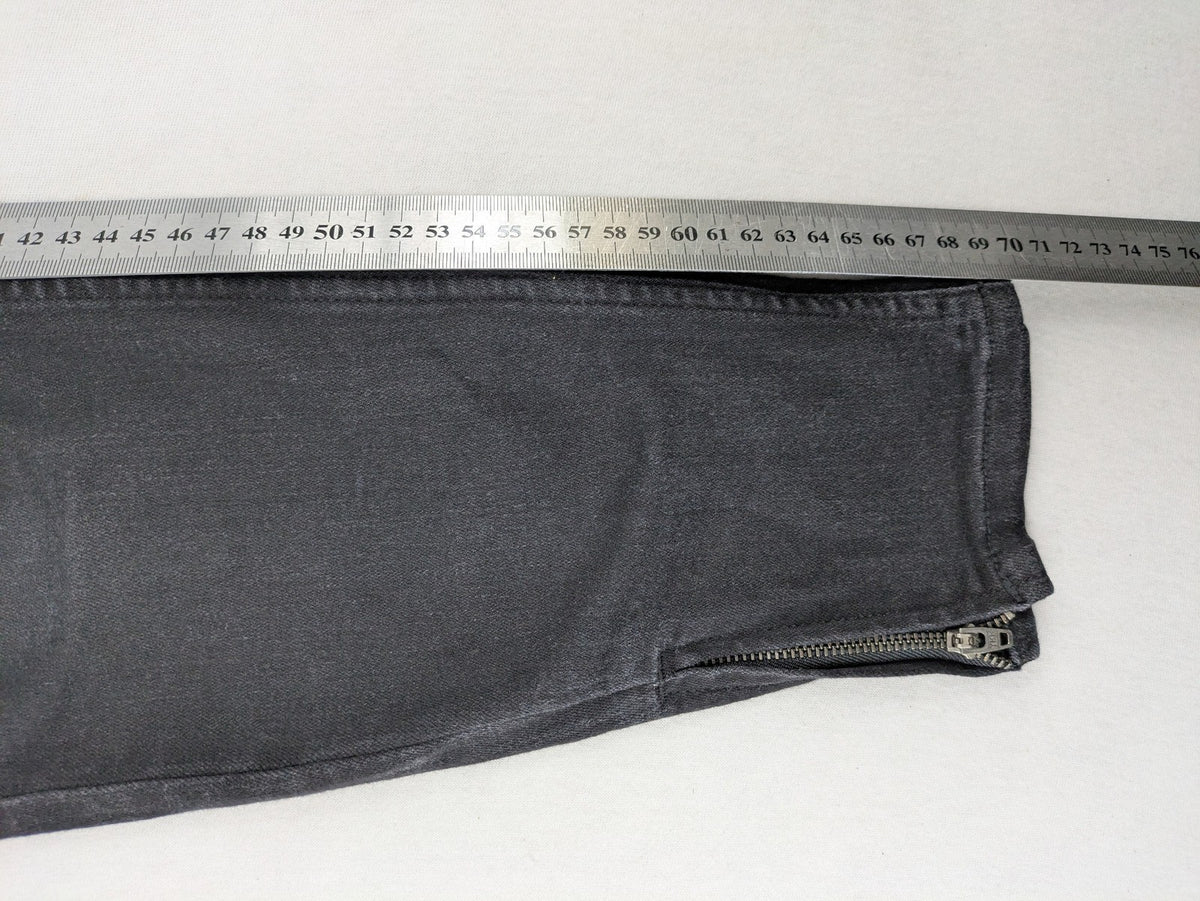 ONLY black skinny ankle jeans with zipper details and classic 5-pocket design.