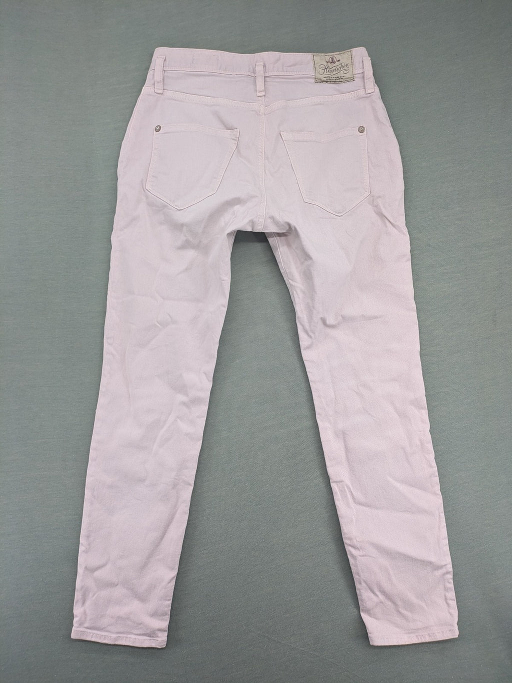 Herrlicher pink straight jeans slim fit with button fly and classic 5-pocket style.
