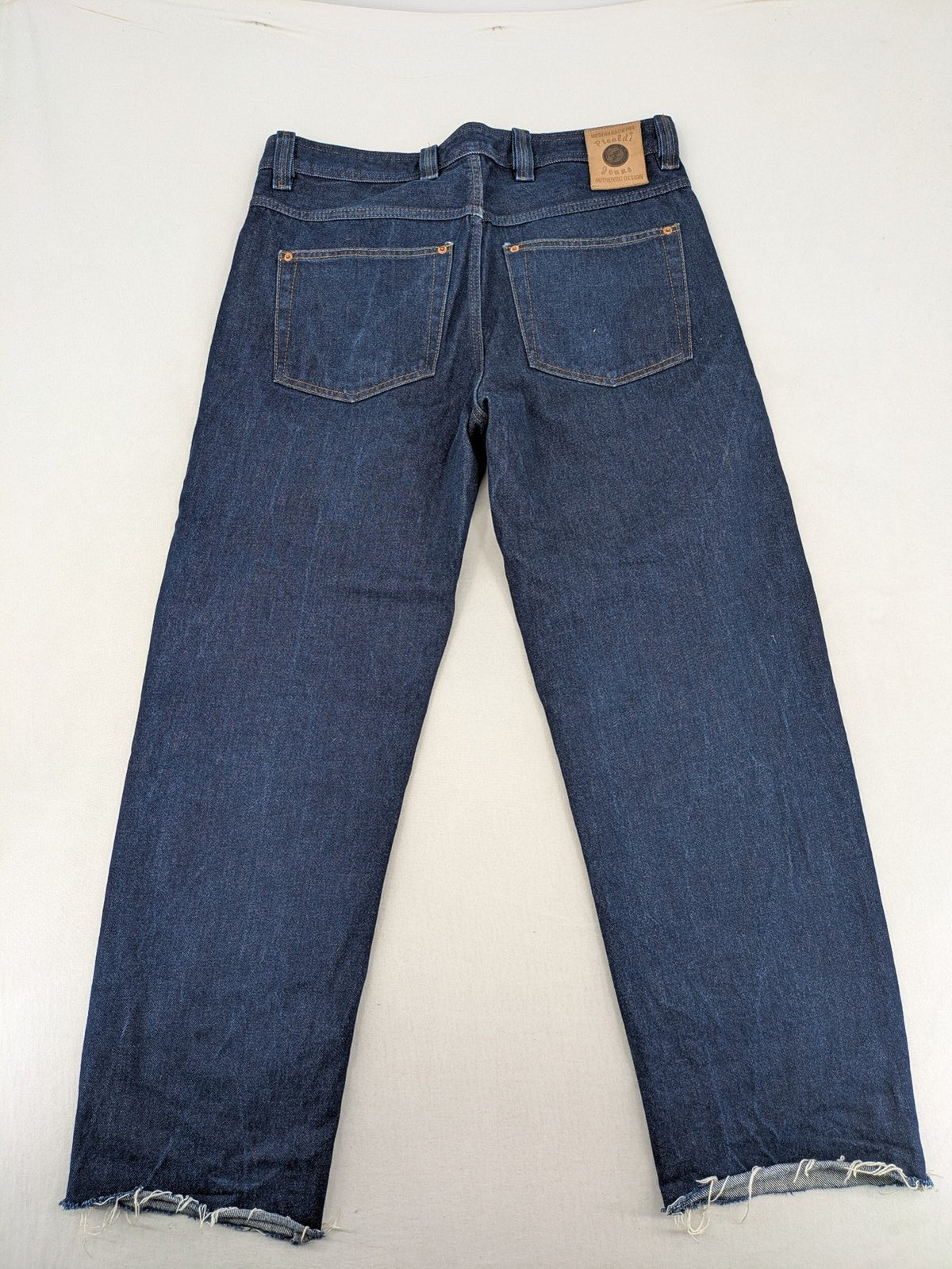 Picaldi blue straight jeans with button fly and frayed hem, 5-pocket design.