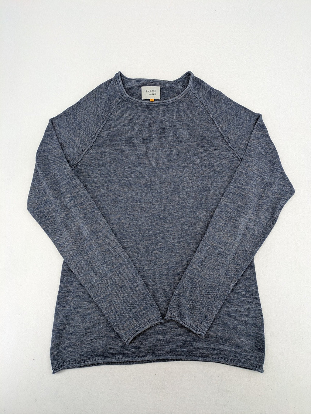 Blend turtle neck jumper blue melange with long raglan sleeves and fine ribbed edges.